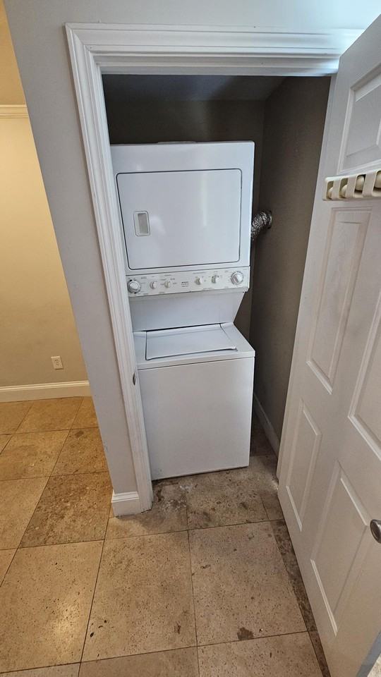 2812 Craigie AvenueUnit B #B - Photo 4 of 15