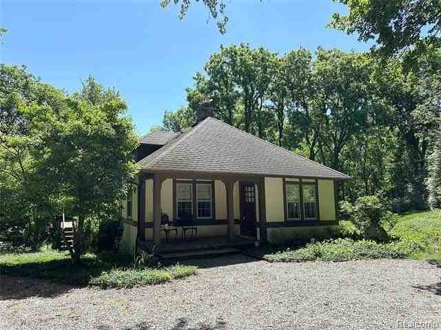 799 E Long Lake Rd - Photo 2 of 25
