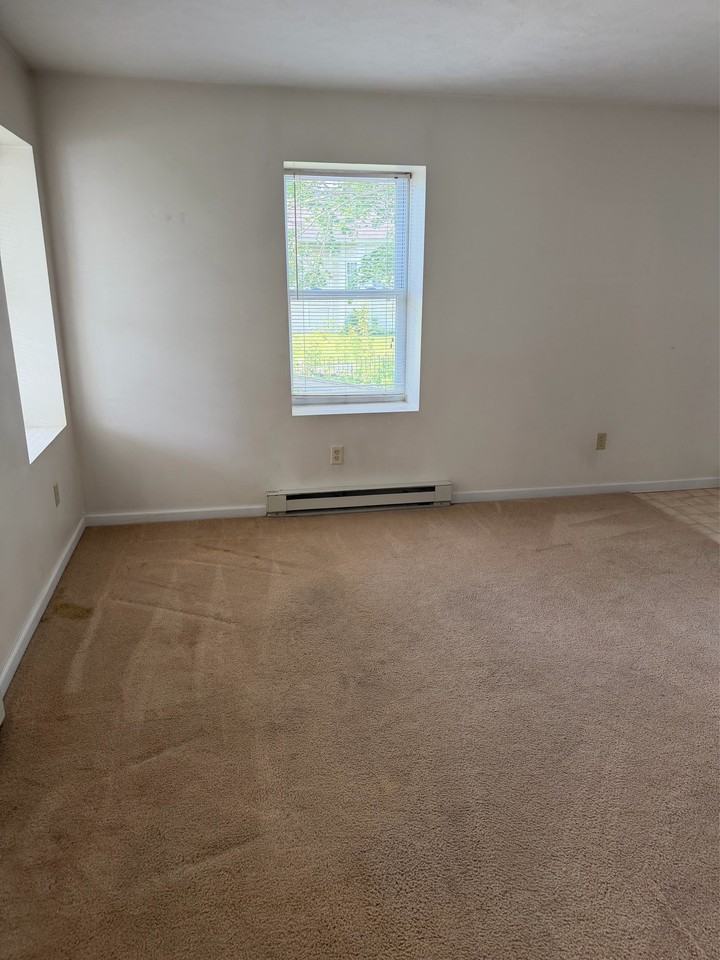 8864 S Seneca St #1 - Photo 3 of 4
