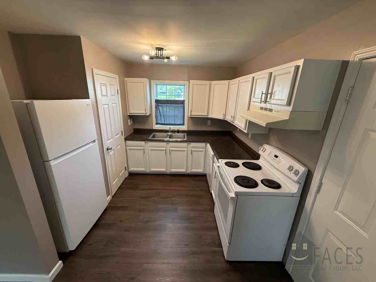 113 S Hickory Ln #113 - Photo 3 of 11