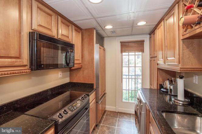 4615 Macarthur Blvd Nw #A - Photo 6 of 21