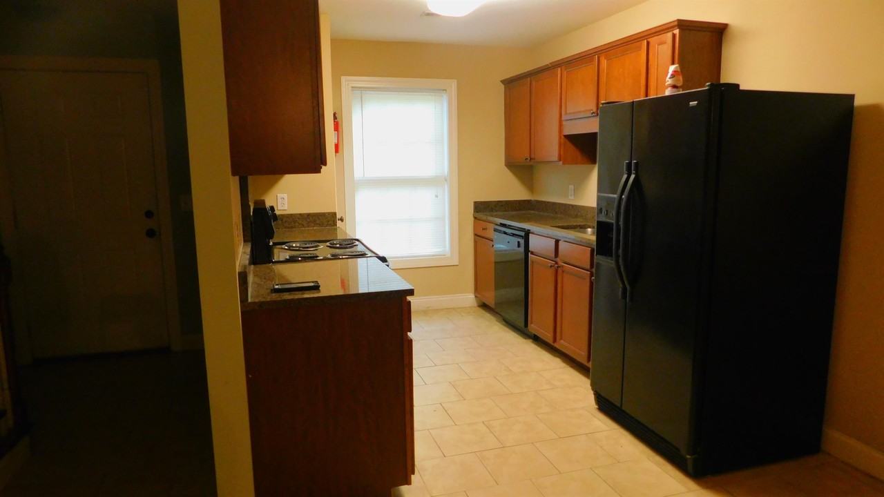 317 Covington St Apt B #1 - Photo 2 of 13