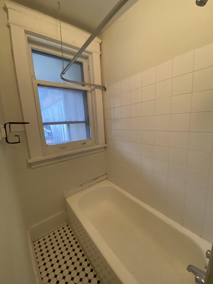318 Cooper Street #20 - Photo 6 of 8