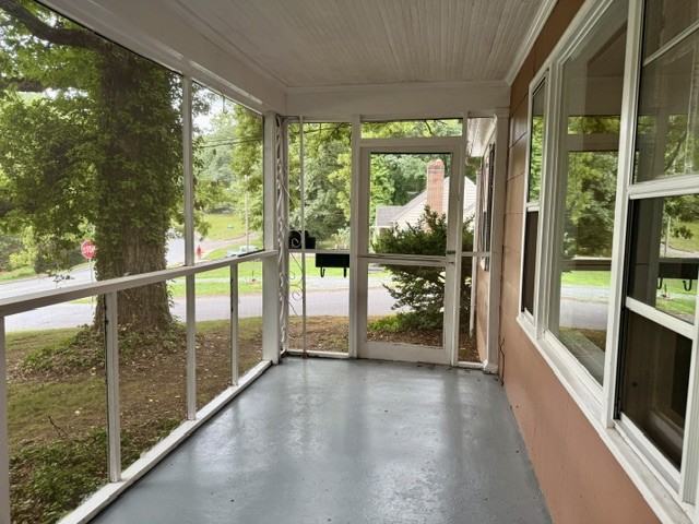 1034 Lockland Ave #1 - Photo 3 of 9