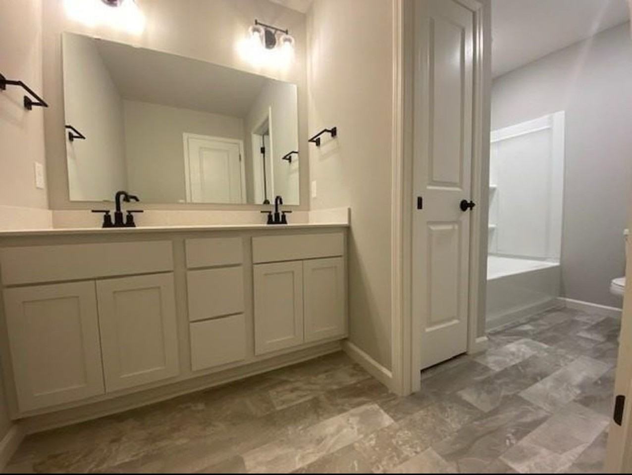 4810 Airlake Dr #1 - Photo 4 of 24