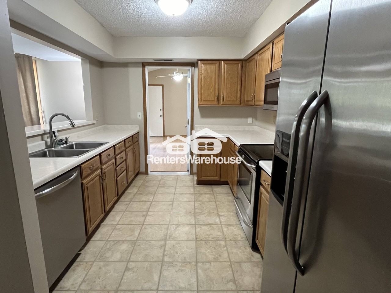15870 Griffon Path - Photo 7 of 23