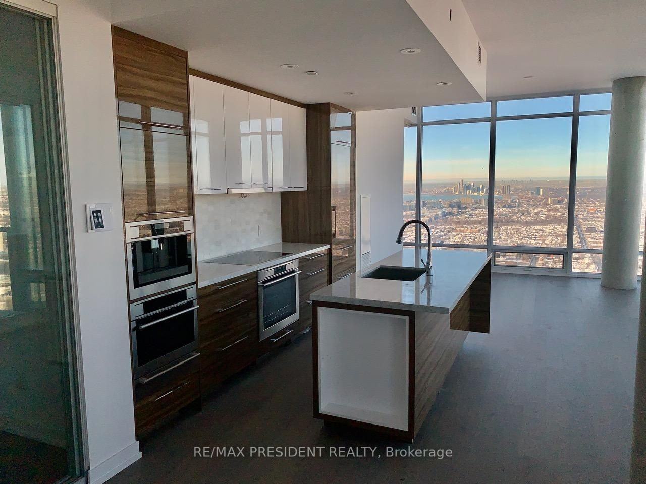 488 University Avenue - Photo 3
