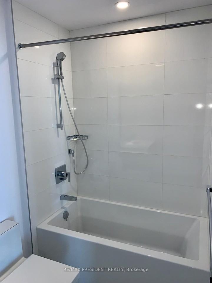 488 University Avenue - Photo 12
