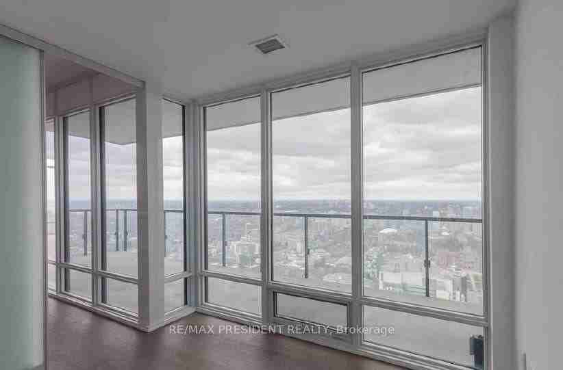 488 University Avenue - Photo 5