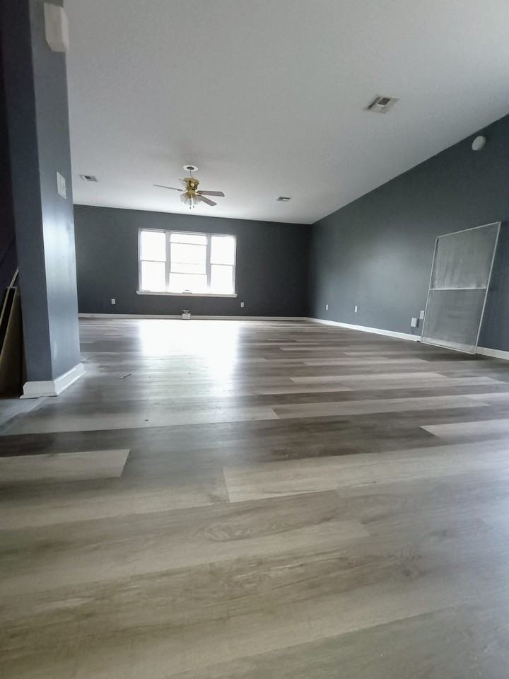 270 S 7th St #3 - Photo 6 of 16