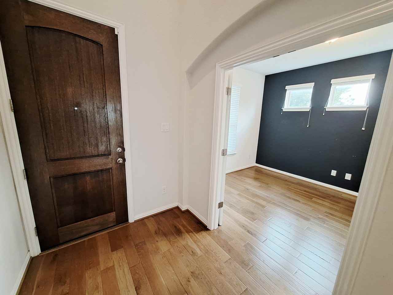 5900 Bucine Cv #1 - Photo 4 of 39