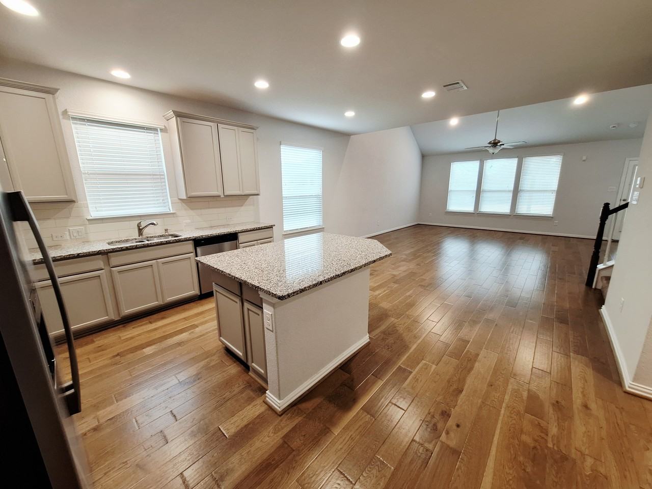 5900 Bucine Cv #1 - Photo 7 of 39