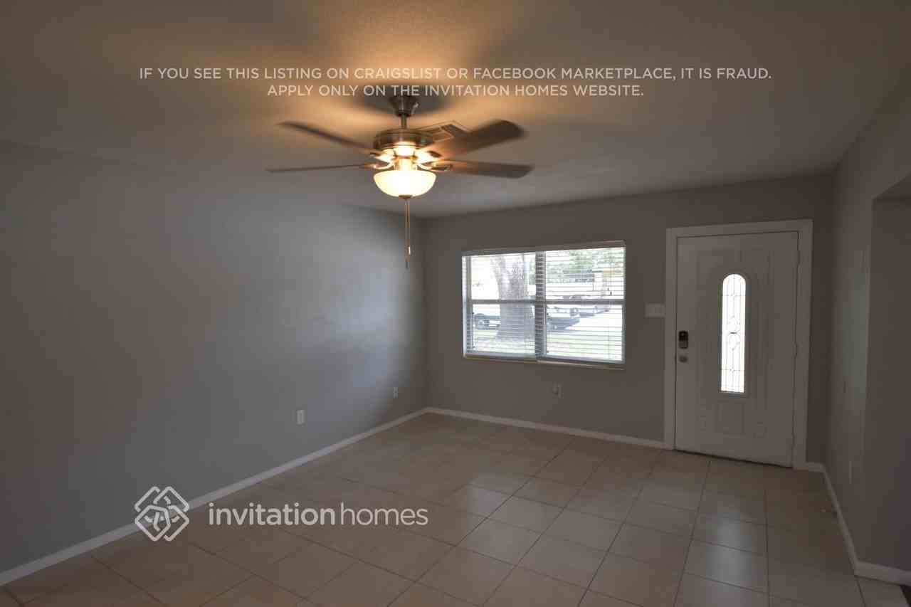 7800 55th Way N - Photo 3 of 26