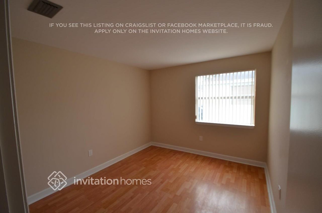 14736 Sw 92nd Street Rd - Photo 3 of 7
