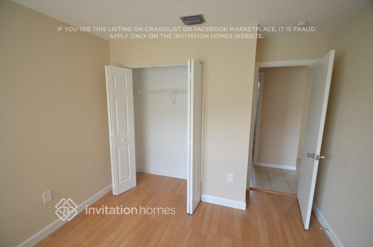14736 Sw 92nd Street Rd - Photo 5 of 7