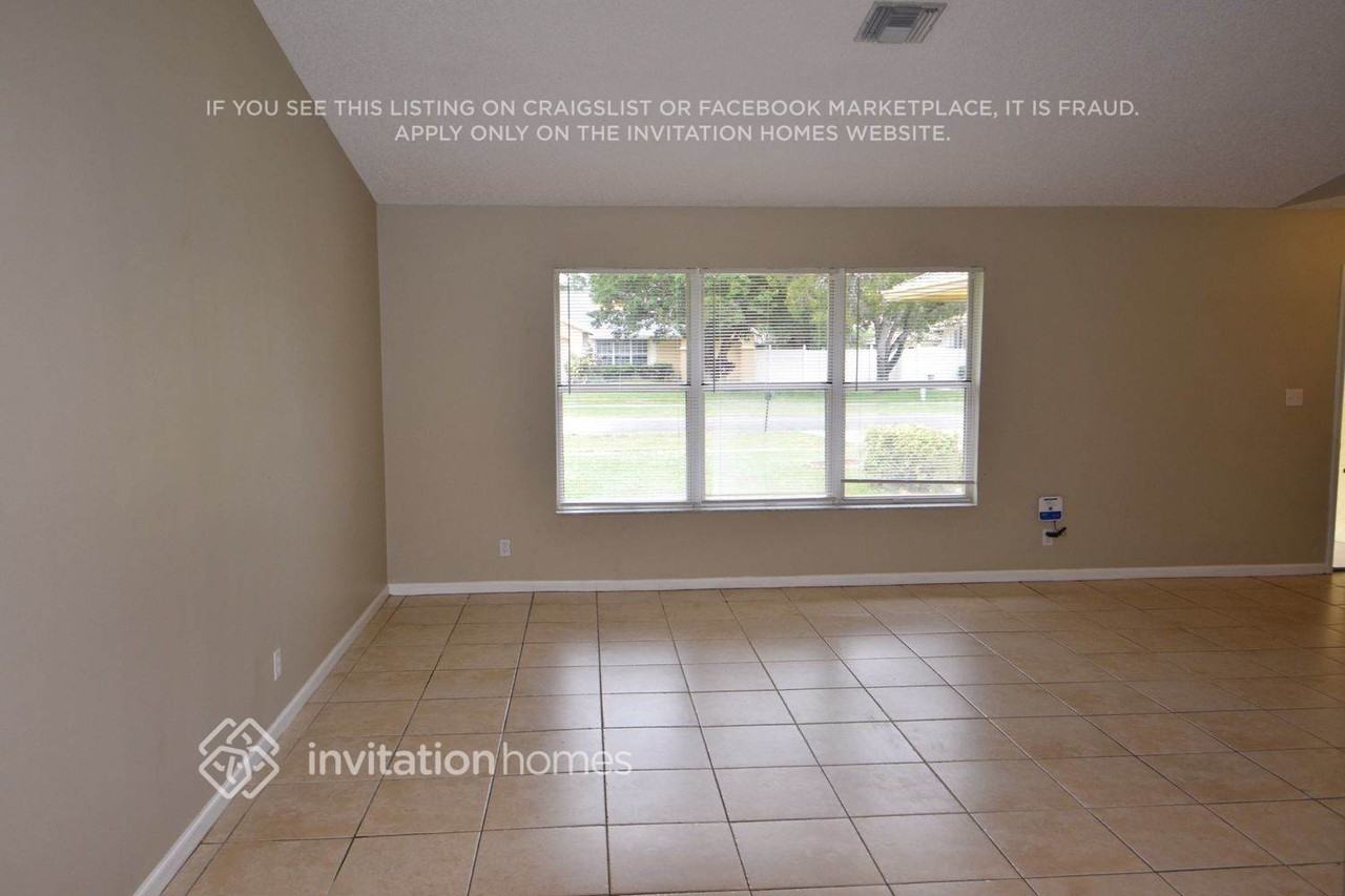 2634 Yarmouth Dr - Photo 2 of 14