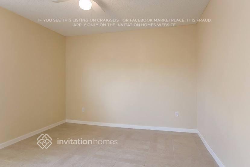 7854 Blairwood Cir W - Photo 7 of 12