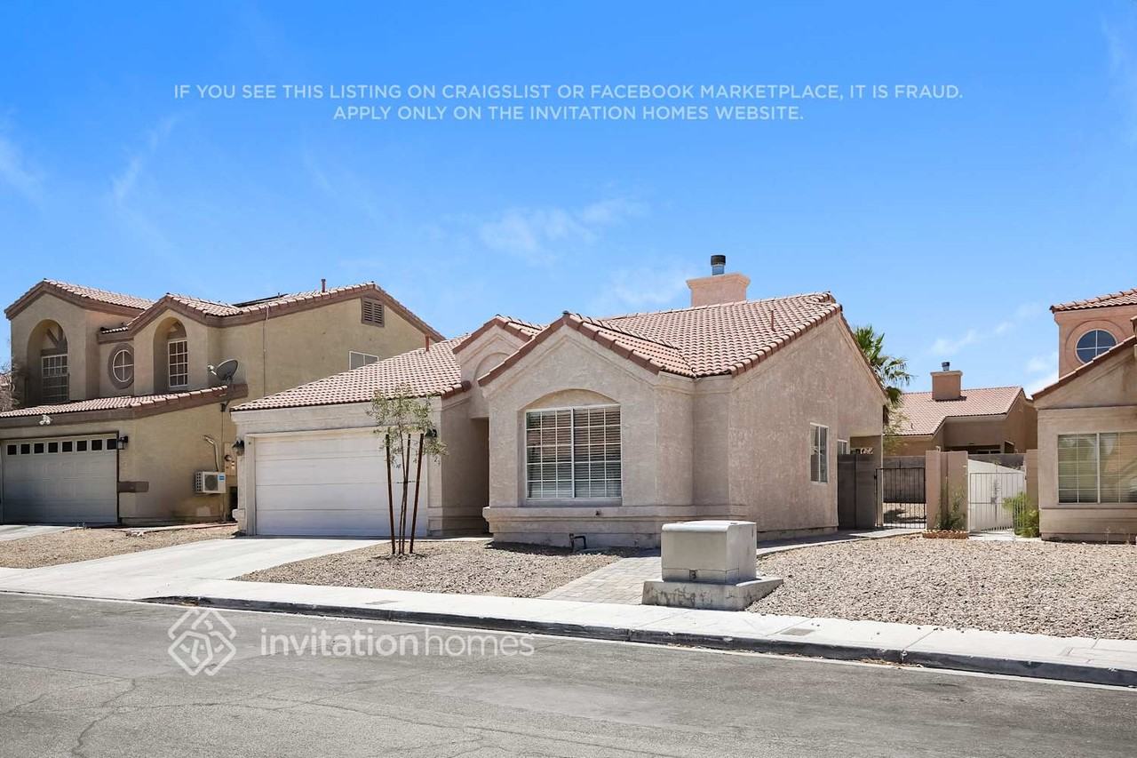 1629 Palmae Way - Photo 3 of 17