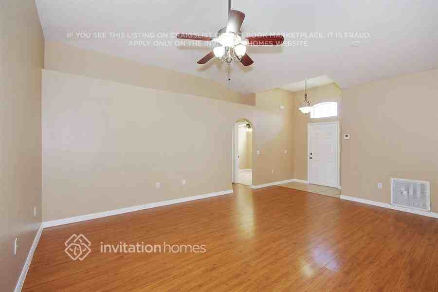 14127 Econ Woods Ln - Photo 3 of 19