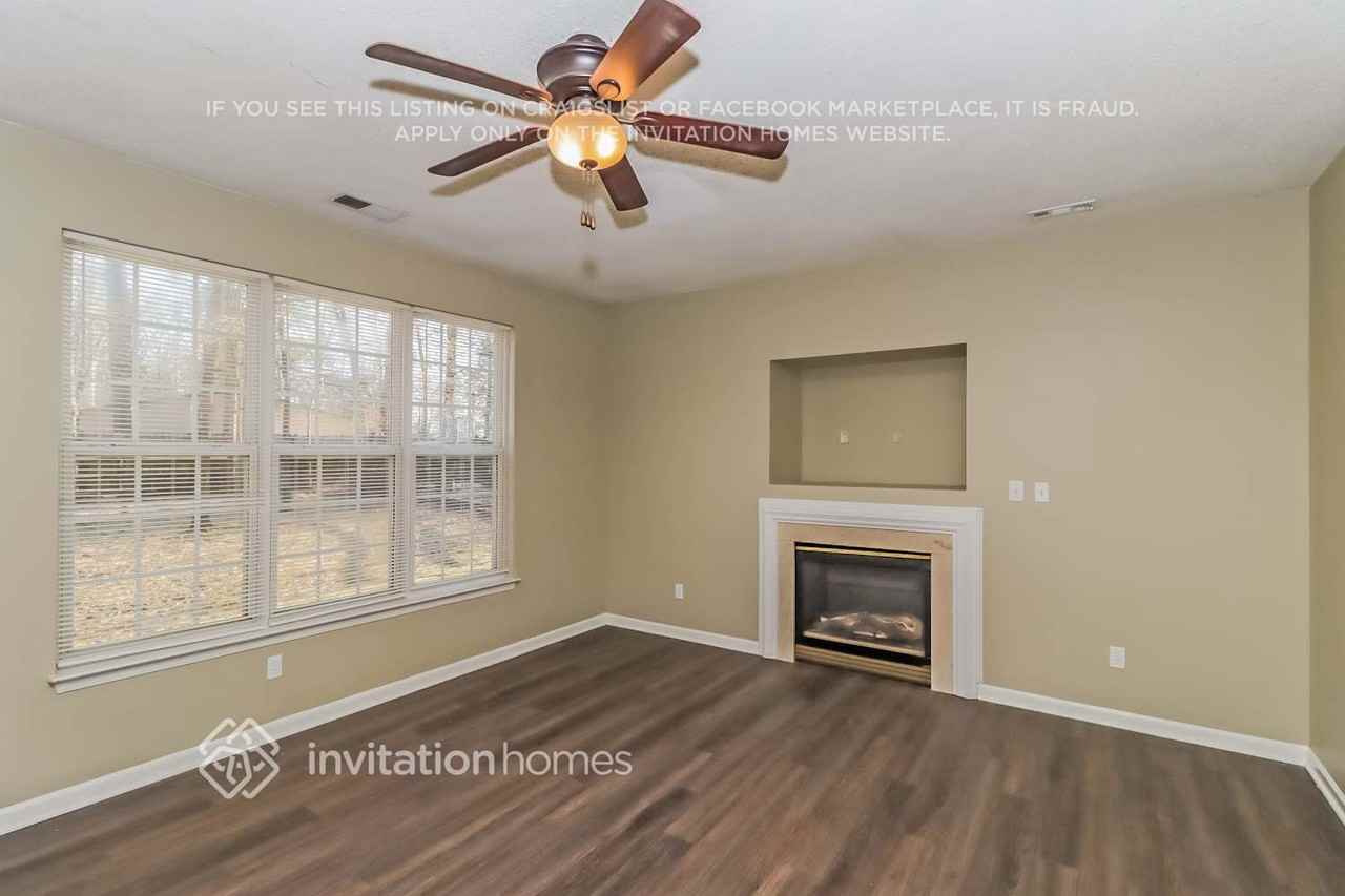 12522 Deaton Hill Dr - Photo 5 of 17