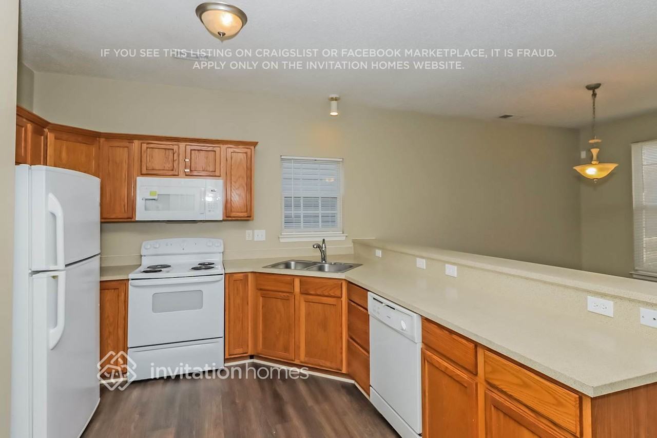 12522 Deaton Hill Dr - Photo 7 of 17