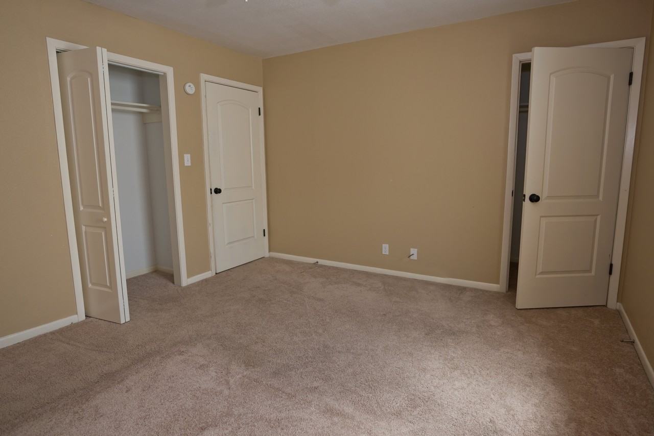 1902 Melrose AveApt 4 #4 - Photo 4 of 4
