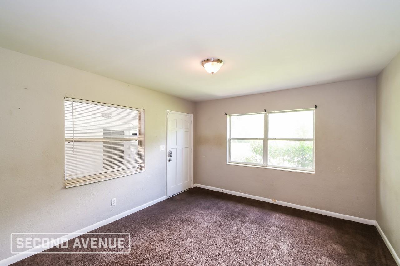 1544 Breton Rd - Photo 5 of 21