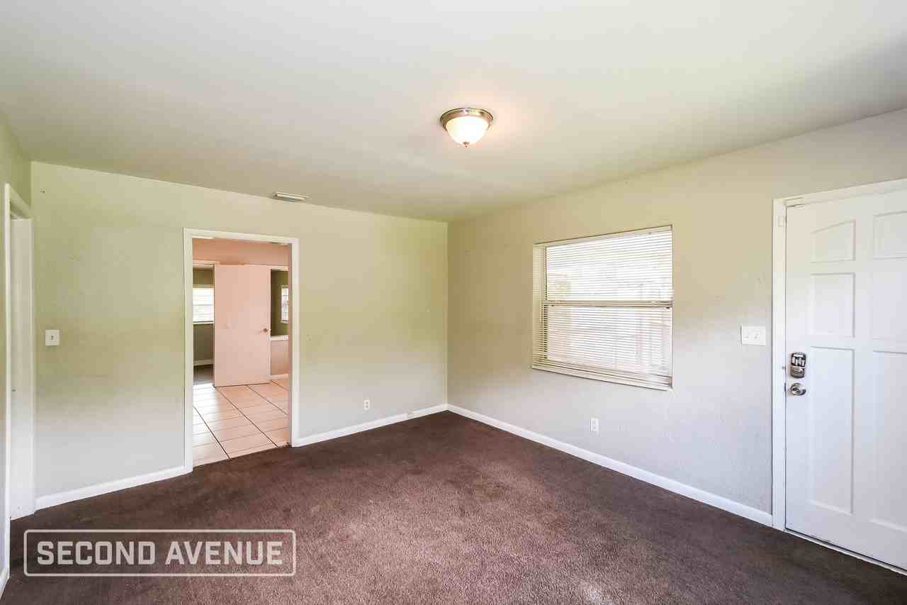 1544 Breton Rd - Photo 6 of 21