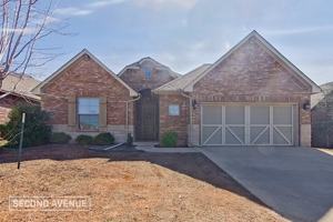 featured image of 9032 Nw 144th St