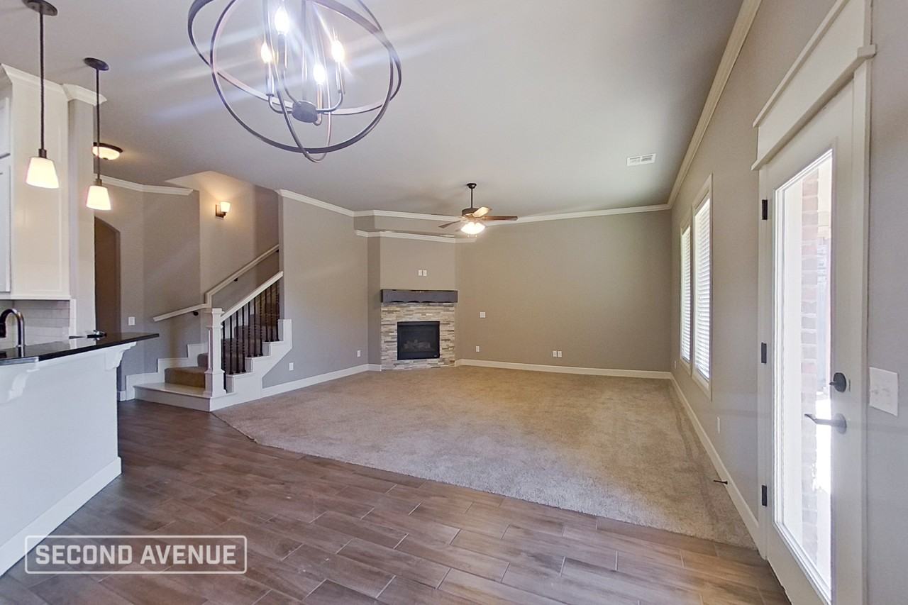 9032 Nw 144th St - Photo 4 of 28