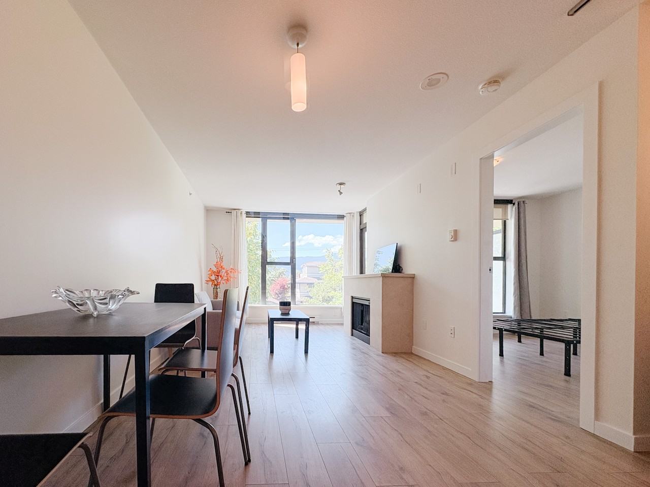 683 West Victoria Park - Photo 7 of 22