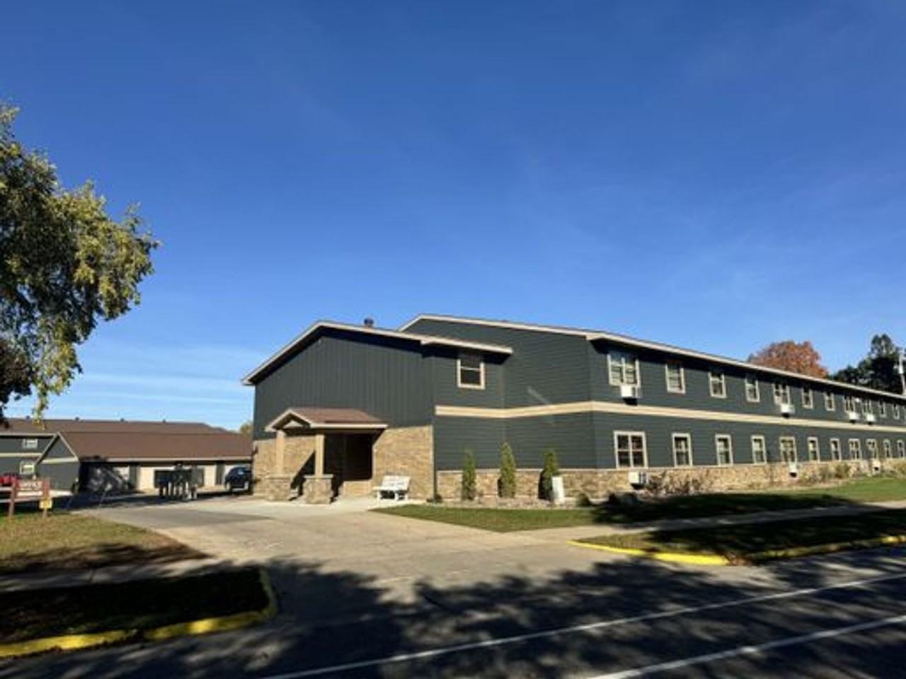 Riverview Apartments - Photo 7 of 12