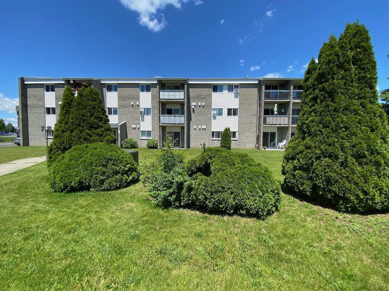 759 rue Bussière - Photo 2 of 4