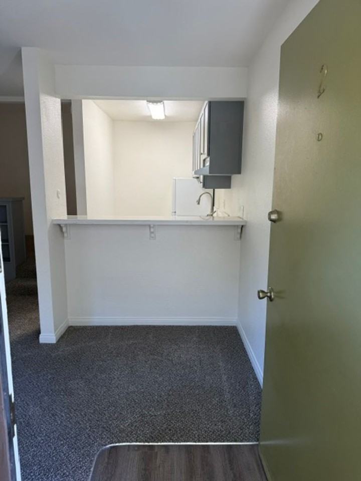 4171 California Ave #02 - Photo 2 of 9