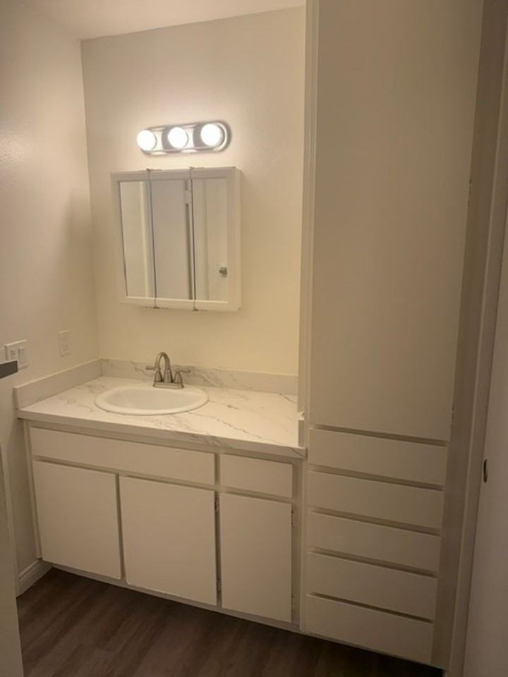 4171 California Ave #02 - Photo 7 of 9