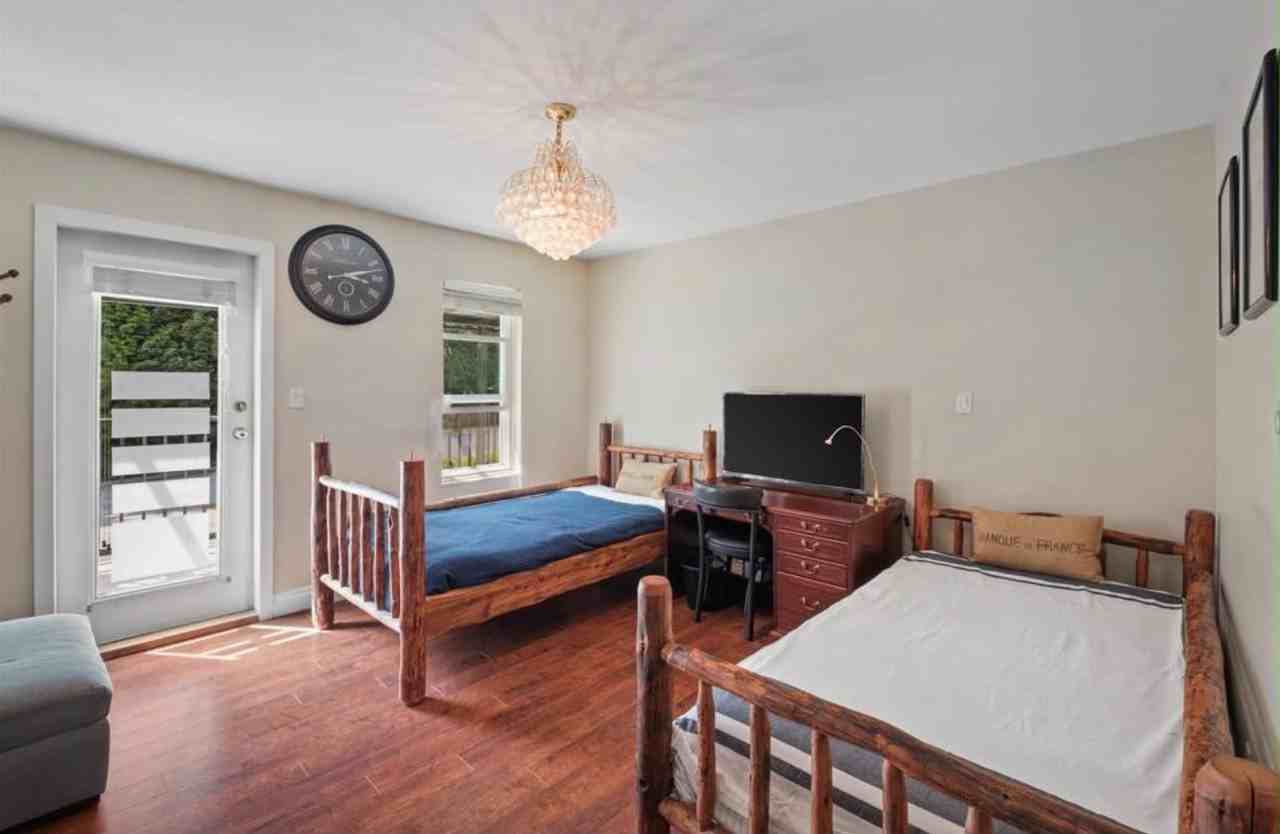 2808 Eastern Avenue - Photo 2 of 23