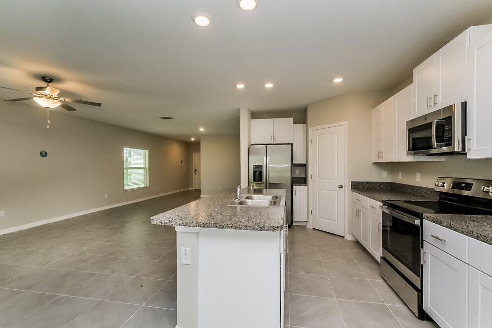 7303 Spring Snowflake Ave - Photo 7 of 20