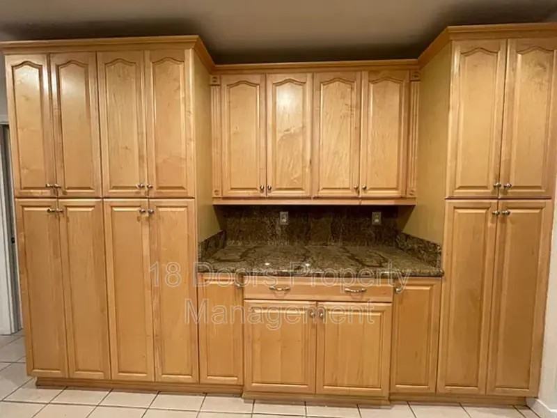 8776 Pagoda Way - Photo 5 of 10