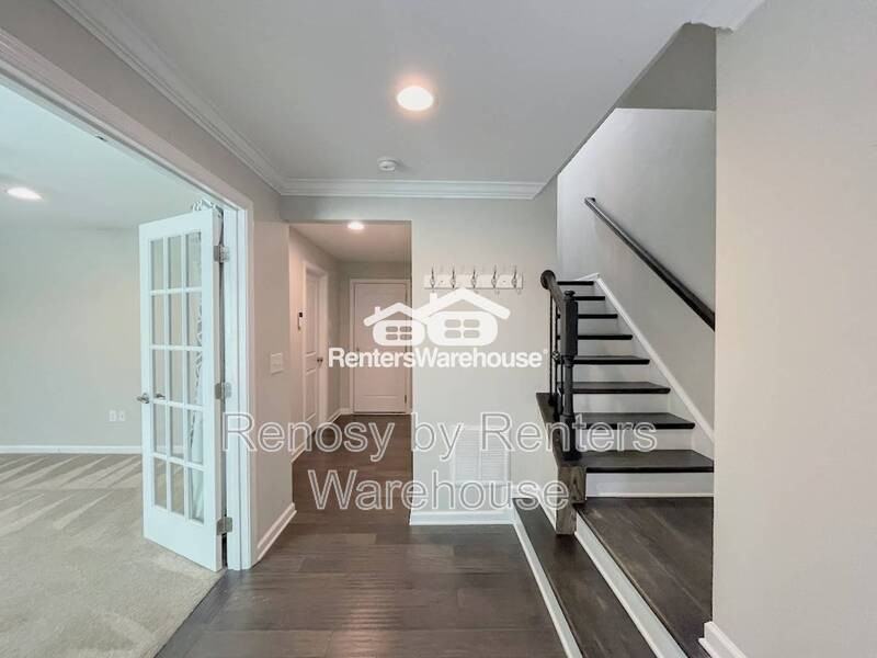 521 Charles Porteus Ln - Photo 4 of 35