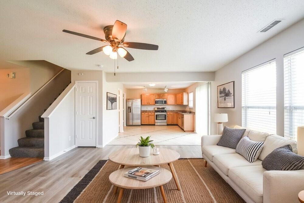 10916 Firefly Ct - Photo 5 of 30