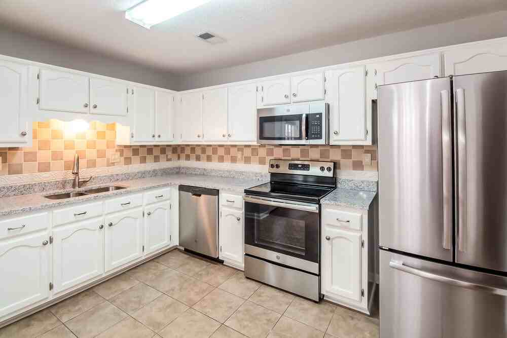 5456 Pollard Dr - Photo 7 of 19
