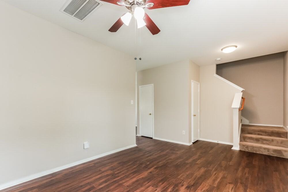 1671 Nichole Woods Dr - Photo 4 of 20
