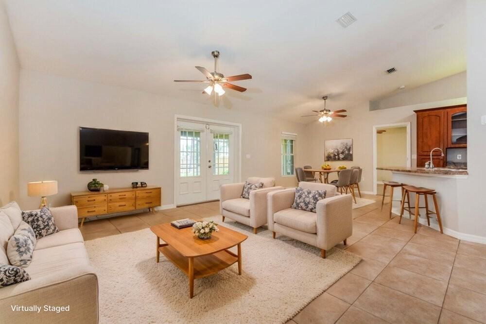 11546 Lake Dr - Photo 3 of 19