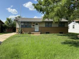 featured image of 2322 W 29th St S