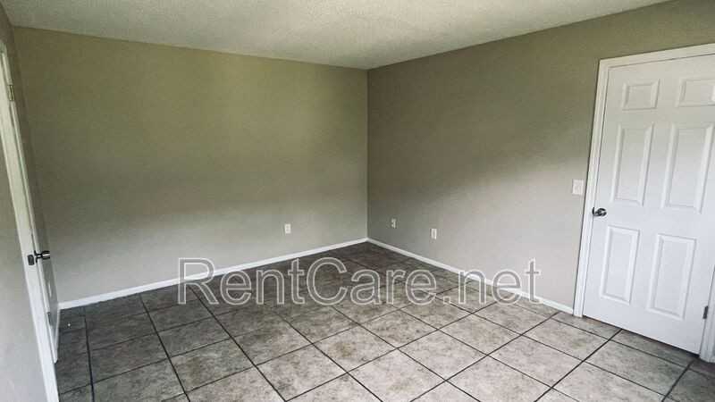 53 Windtree Ln - Photo 6 of 20