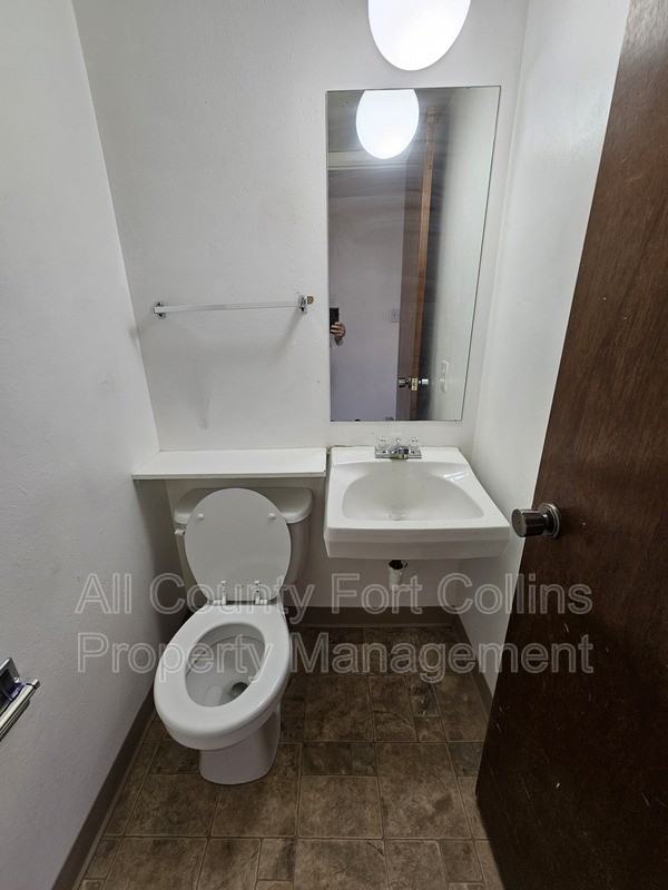 1142 26th Ave - Photo 3 of 8
