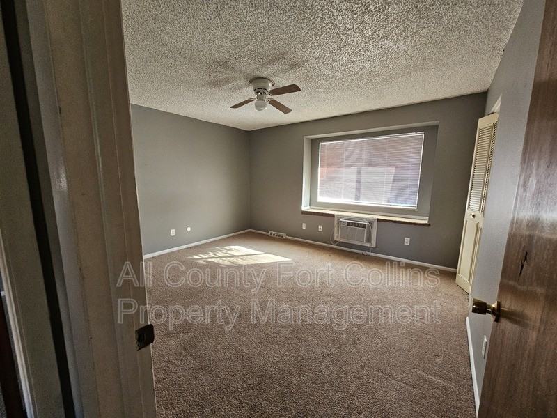 1142 26th Ave - Photo 7 of 8