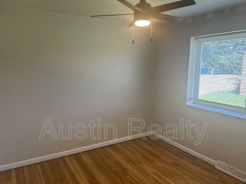 9011 Olive Blvd #1D - Photo 3 of 6