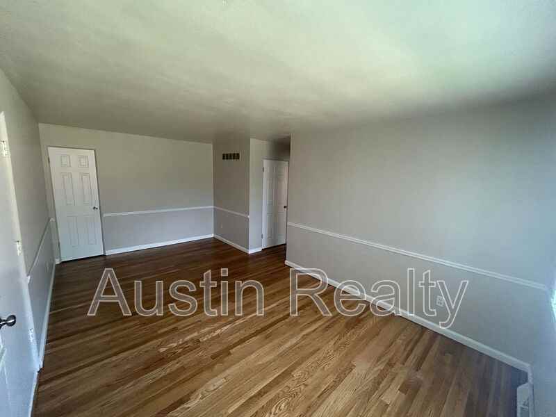 9011 Olive Blvd #1D - Photo 5 of 6