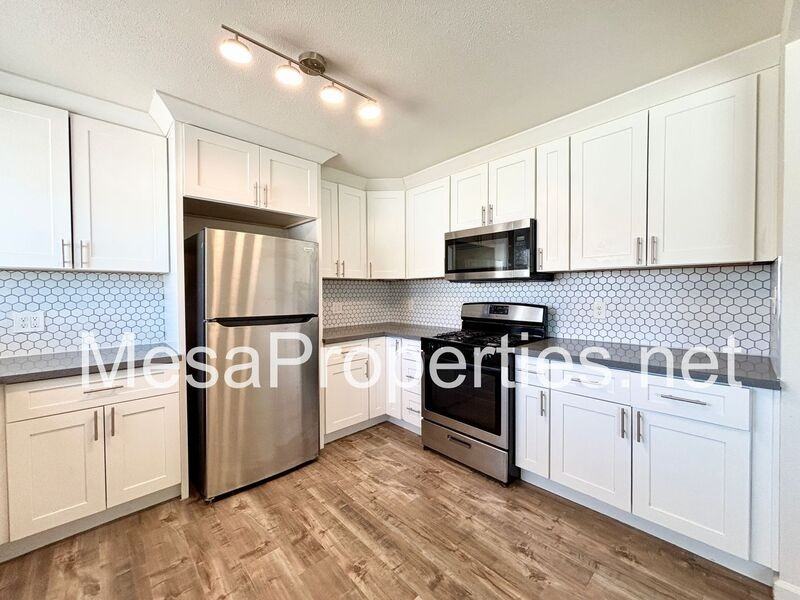820 Caliente Dr - Photo 7 of 25